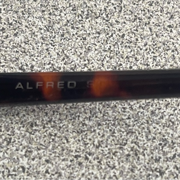 Alfred Sung Brown Tortoise Sunglasses - Picture 7 of 16